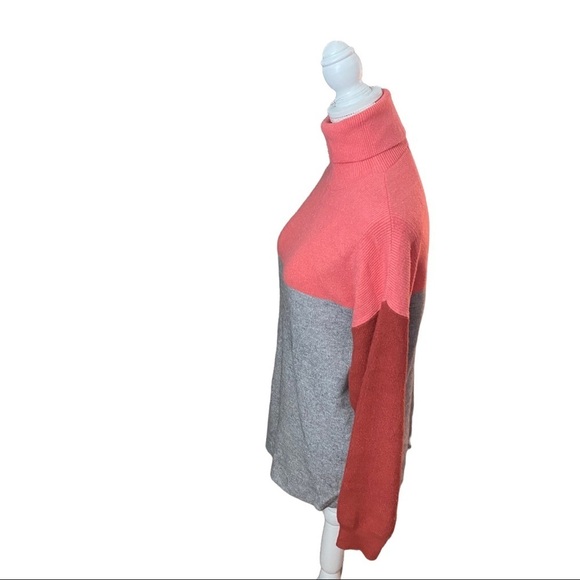 'Forever 21'  Pink Red & Grey Color Block Stretch Turtleneck Sweater Women’s Sm - Picture 5 of 10